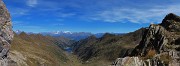 21  A quota 2509 m con bella vista a nord sulla sottostante val Venina, il suo lago e verso le Alpi Retiche